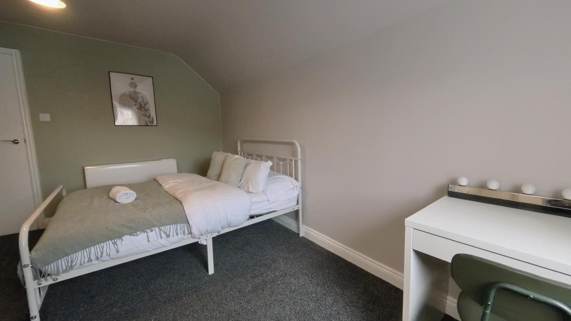 Group Bookings: Up To 30 Guests Across 5 Spacious Flats! Keyless Access Free Wifi & Parking Birmingham Exterior foto